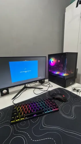 Pc novo sem erro roda quase tudo aceito troca em algo do meu interesse