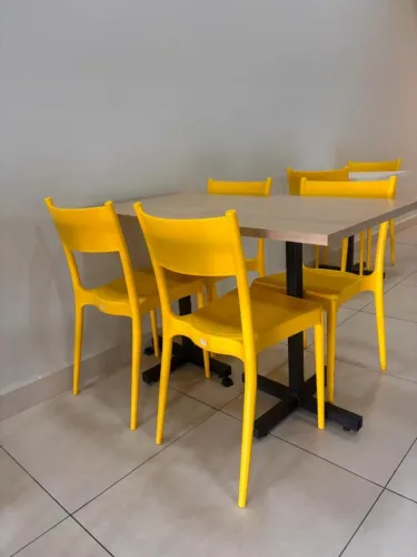 MESA QUADRADA