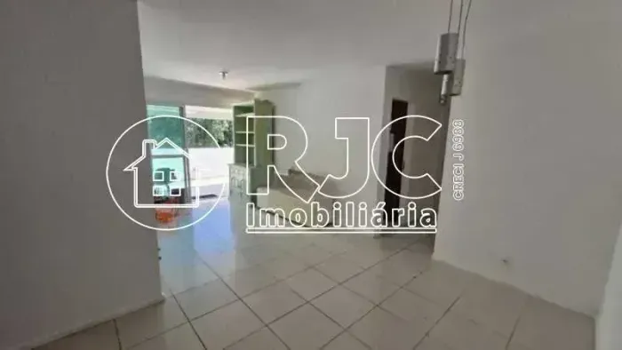 Imóvel para venda possui 92 metros quadrados com 3 quartos em Andaraí - Rio de Janeiro - R