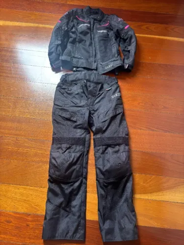 Conjunto roupa moto Feminino X11 Breeze (Jaqueta e Calça, G/2G) - Ventilado e impermeável