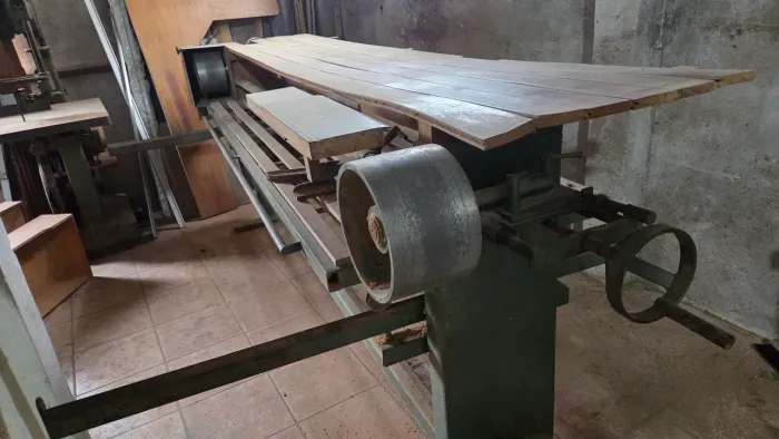 Lixadeira de cinta industrial
