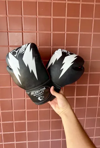 Luva de Boxe 14oz Nunca Usada