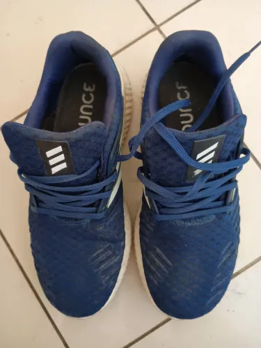 Tênis Adidas