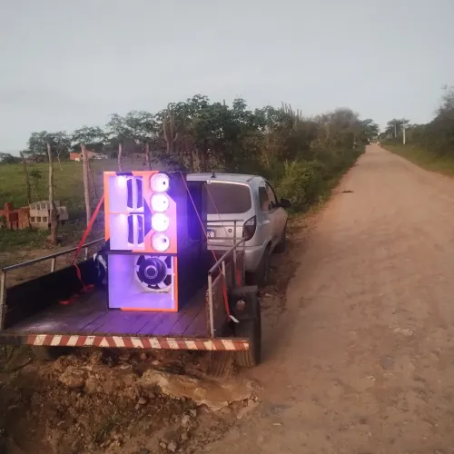 Caixa Bob, grave de 15, médios de 10 e TI. Tudo zero, aceito troca em iPhone ou moto.