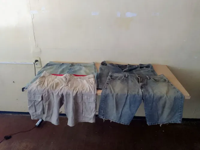 Bermudas Jens ( 15 reais cada bermuda)