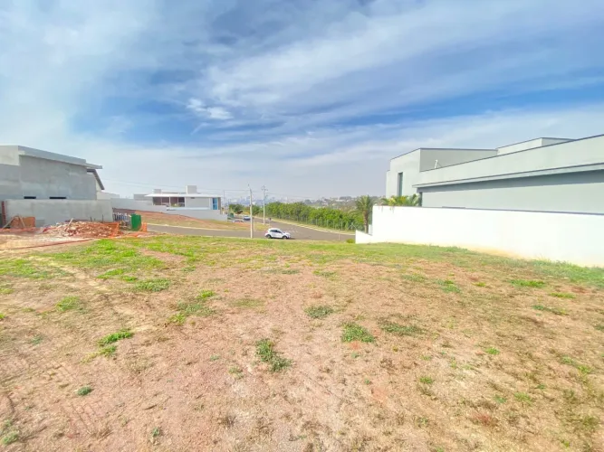 Lindo terreno a venda em Condomínio fechado Damha II com 405,00m² - Piracicaba - SP