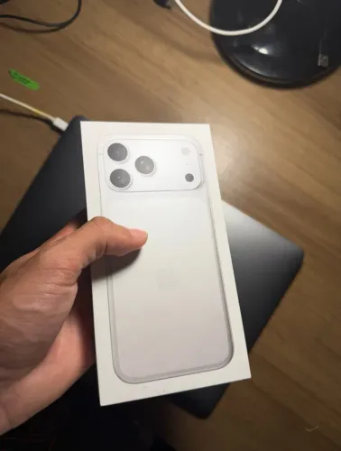IPHONE 17 PRO MAX /256GB/PRATA/LACRADO E COM NOTA FISCAL/ PROMOÇÃO!!!
