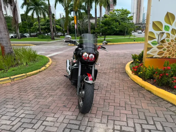 Triumpho Rocket  2015 ,2.300 cilindradas 