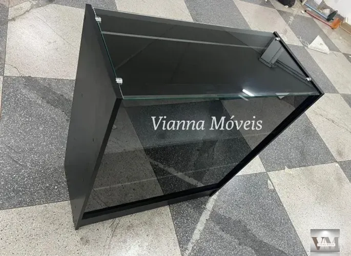 Balcão Vitrine  MDF Preto com Porta e vidro superior 