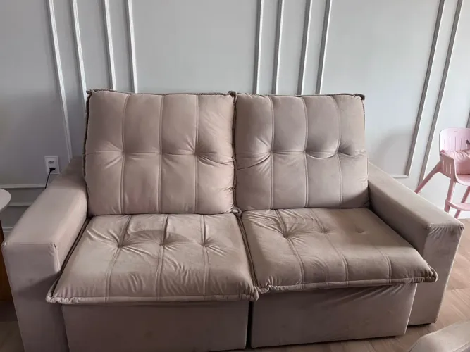 Sofá retrátil 3 lugares em perfeito estado