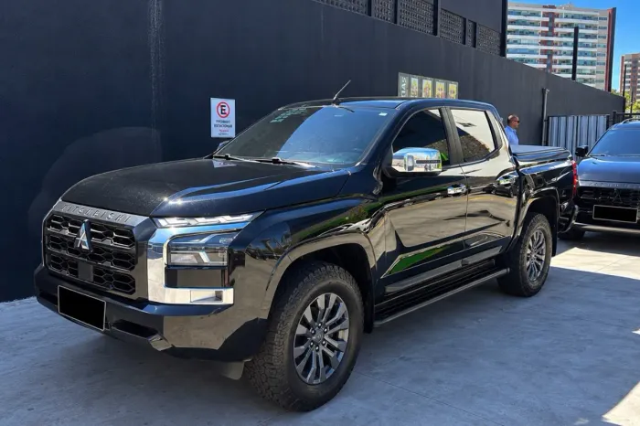 Mitsubishi TRITON HPE 2.4 CD 4X4 TB Diesel Aut. 2026