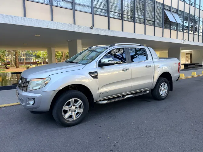 Ford Ranger Limited 3.2 20V 4X4 CD Aut. Dies. 2013
