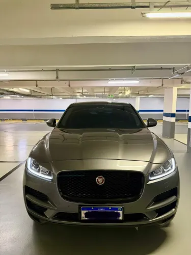 Jaguar F-Pace 2.0 Prestige 250cv Aut. 2019