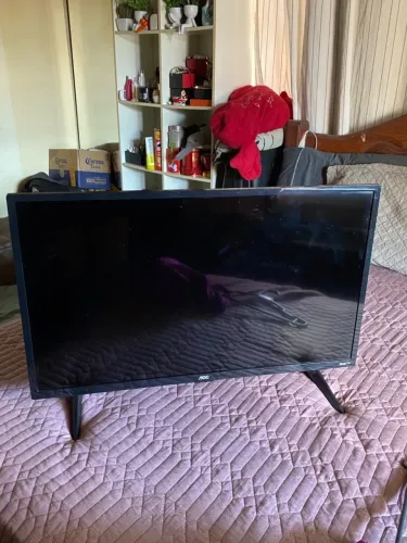 Tv AOC