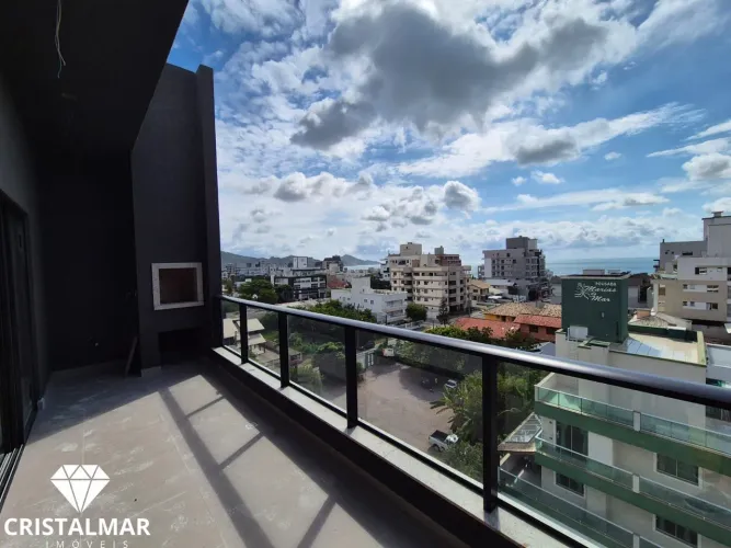 Cobertura de Alto Padrão em Bombinhas com vista panorâmica