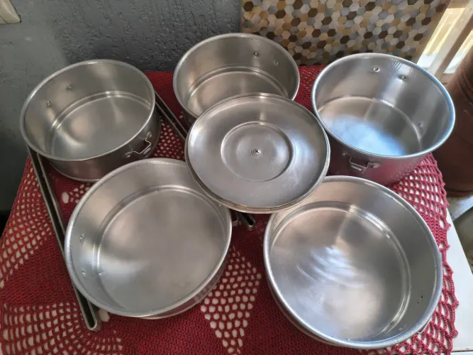 Panelas - Marmiteiro térmico/empilhável - Porta marmitas