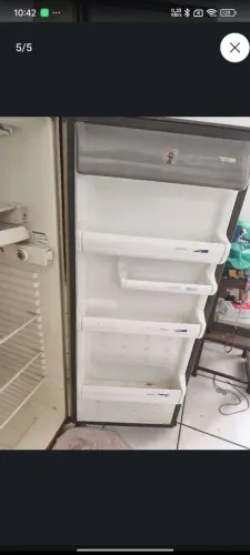 Geladeira gelando muito