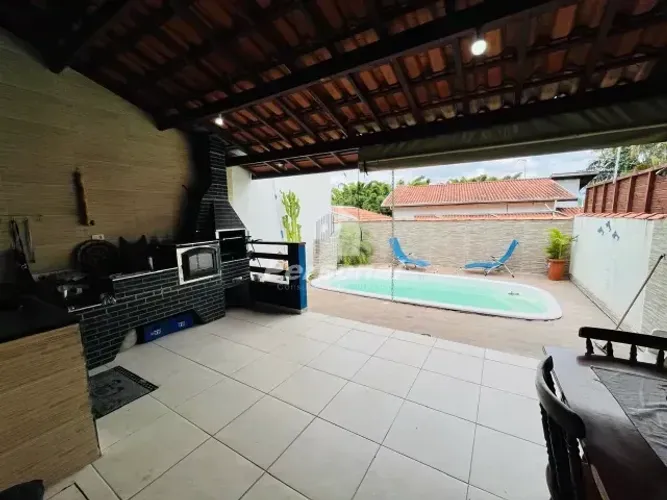 Excelente sobrado com Piscina no bairro Residencial Santa luiz