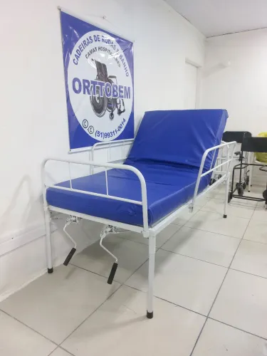 Cama Hospitalar 2 Manivelas Estrado Ripado com Colchão Impermeável Hospitalar