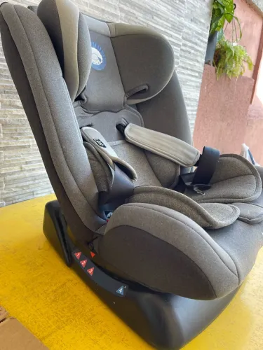 Cadeirinha veicular infantil Litet até 36kg 