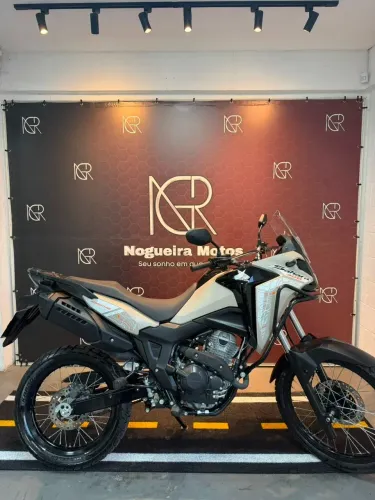 NOGUEIRA MOTOS HONDA XRE 300 SAHARA ADVENTURE BEGE 2026