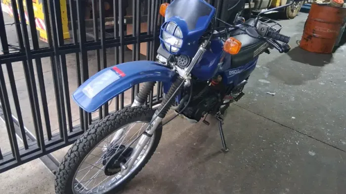 Honda XL 250R 1984 Restaurada