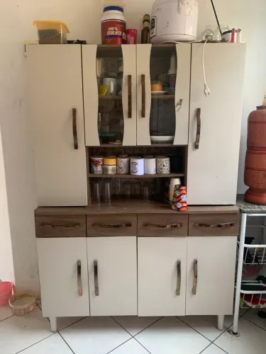 ARMÁRIO DE COZINHA