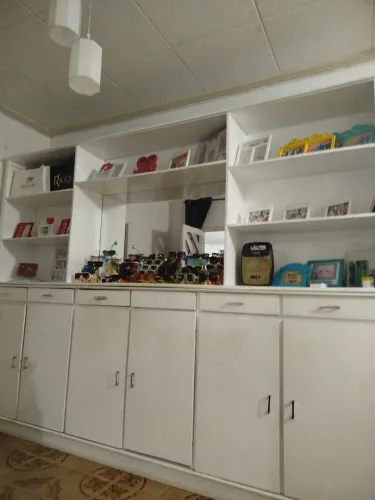 Vendo móvel para loja.