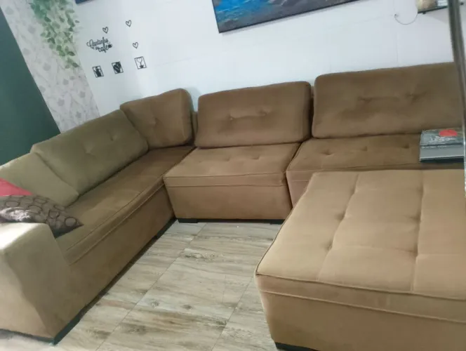 Vendo sofá muitoo espaçoso