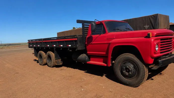 FORD F600 1974 - DIESEL - PRONTO PRA RODAR - R$ 65.000