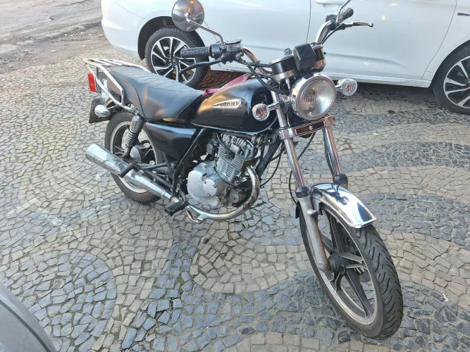 intruder 125 2009/2010