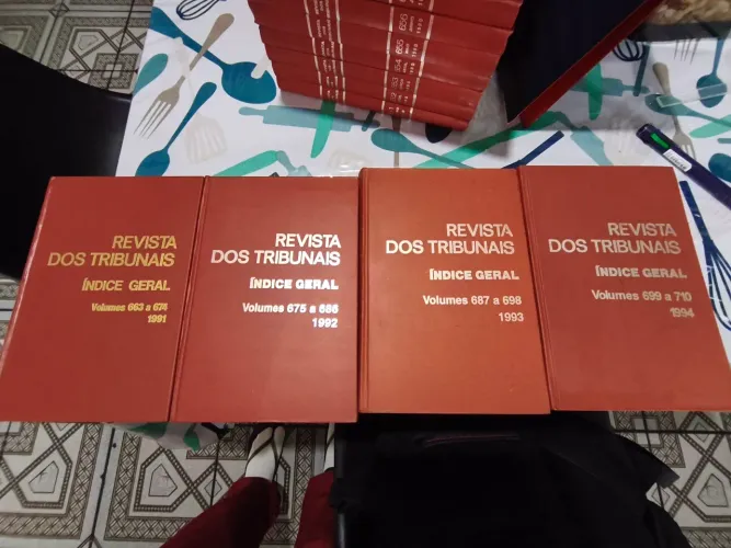 Coleção Revista dos Tribunais - Encadernada (52 volumes)