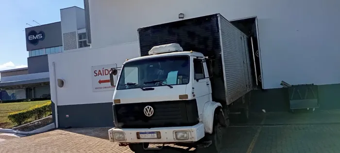 Vendo ou troco por caminhão truck