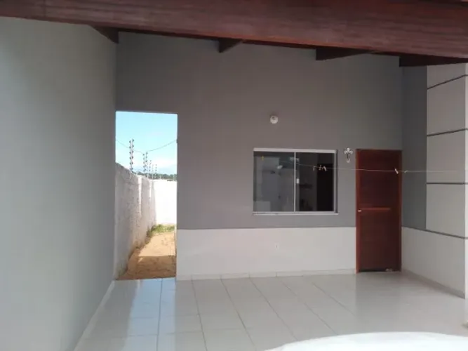 ALUGA-SE CASA - VILA NOVA EXTREMOZ