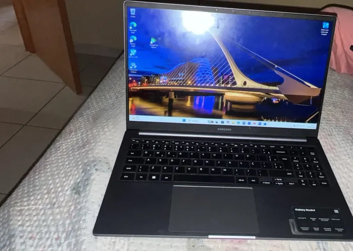 Samsung Galaxy Book4 15,6? com Intel Core i