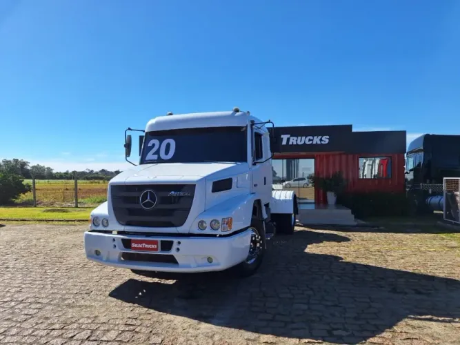 Mercedes-Benz Atron 1635 4x2 ano 2019/2020.