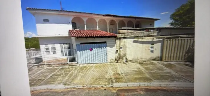 Sobrado com 3 apartamento, - Setor Dermat - Barra do Garças-MT
