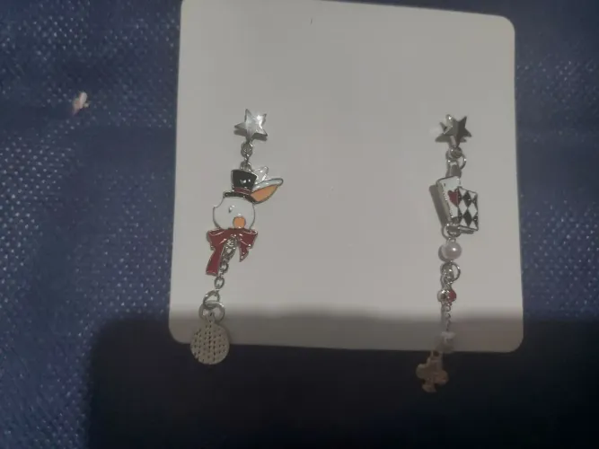 Brinco alice no país das maravilhas 