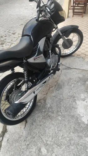 CG Titan muito boa
