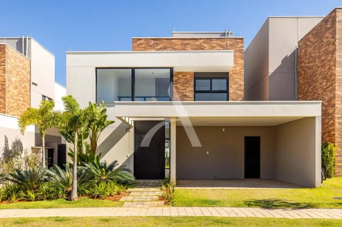 Belíssima casa à venda e para locação na Região do Galleria  Campinas/SP