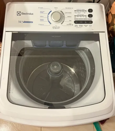 Máquina de Lavar Roupa - Electrolux