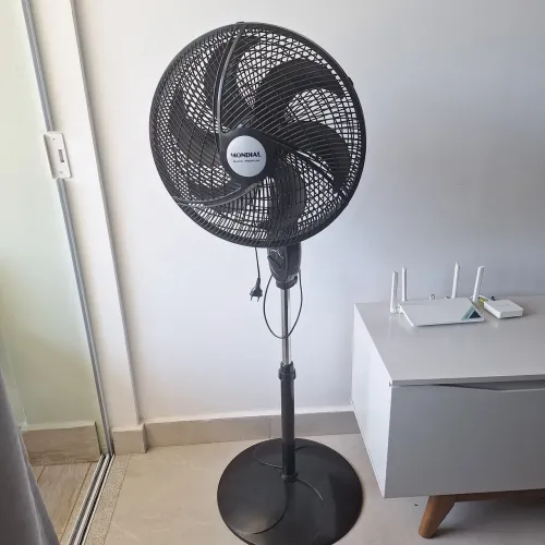 Ventilador de Coluna Mondial