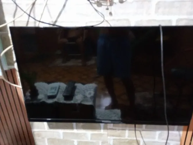 Vende-se uma TV de 32 polegadas da Panasonic