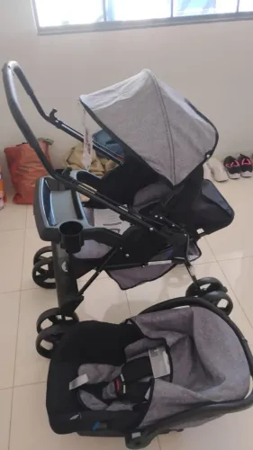 Carinho de bebê + bebê conforto Novo