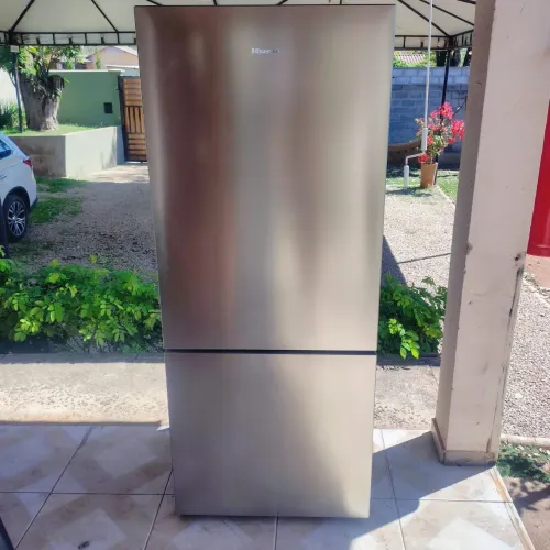REFRIGERADOR HISENSE 
