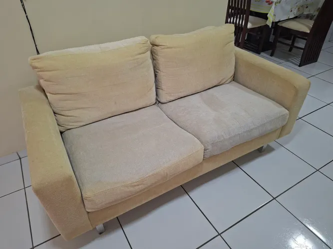 Sofá de 2 lugares