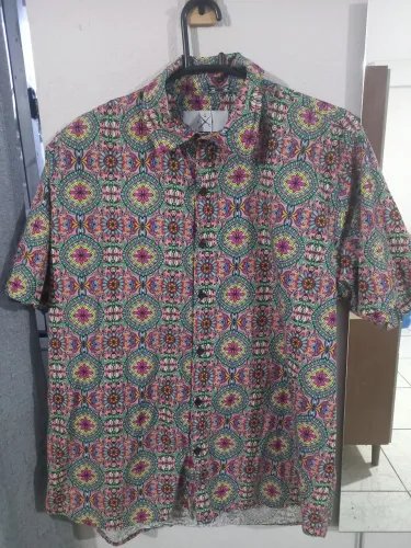 Camisa de botão Psicodélica GG