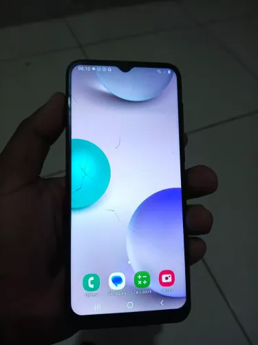 Vendo esse Samsung a03 core com carregador, no precinho
