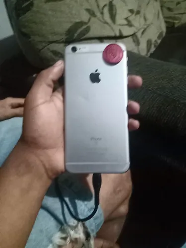 Vende-se iPhone 6s pro no pressinho enterrado só chama 