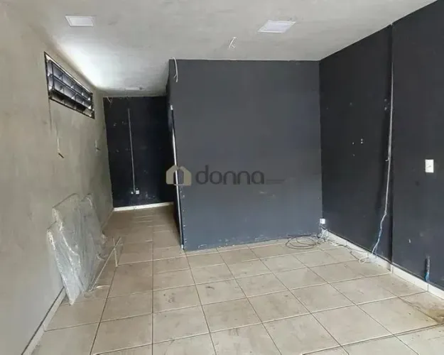 Loja Comercial para Aluguel  72,27 m² no Centro de Uberaba (Bairro Fabrício) com 2 Vagas